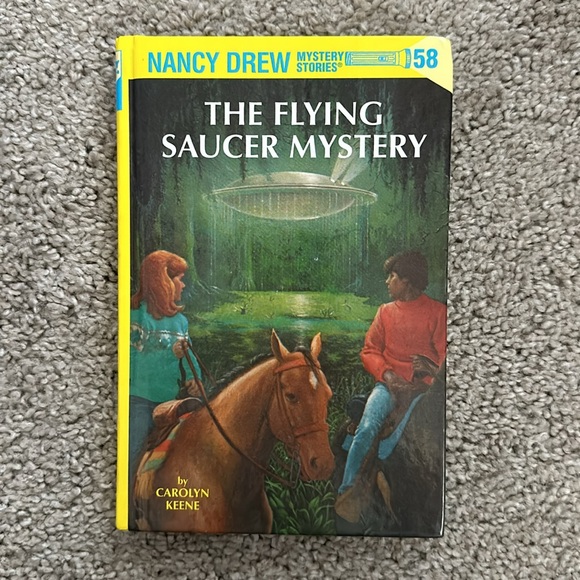 Vintage Nancy Drew mystery books - Picture 3 of 6